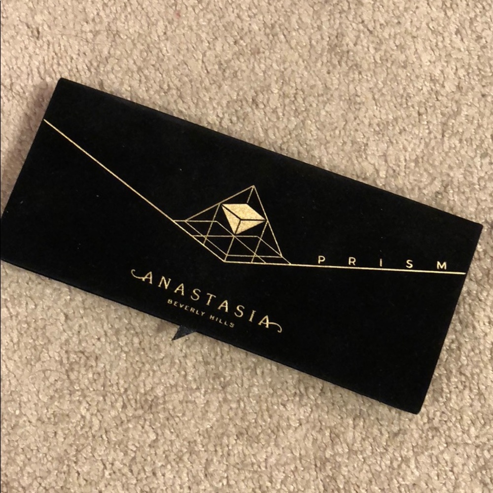 Anastasia Beverly Hills Prism Palette